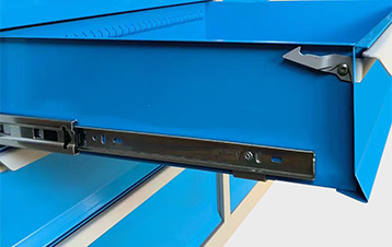 Three section ball-bearing slides